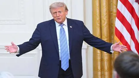 ترامب يهدد كندا بفرض رسوم جمركية بسبب دخان حرائق الغابات