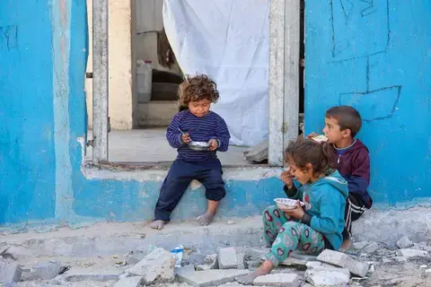 المجاعة تفتك بغزة وسط تصعيد إسرائيلي وعجز دولي المجاعة تفتك بغزة وسط تصعيد إسرائيلي وعجز دولي