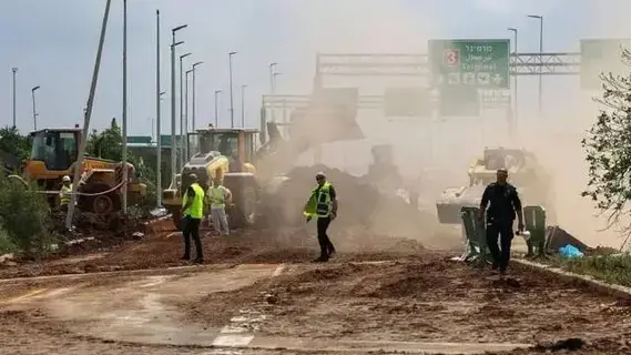 استهداف إسرائيل بصاروخ أطلق من اليمن.. ونتنياهو يتعهد بضربات جديدة ضد الحوثيين استهداف إسرائيل بصاروخ أطلق من اليمن.. ونتنياهو يتعهد بضربات جديدة ضد الحوثيين