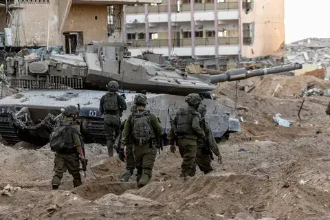 الاتحاد الأوروبي: قلقون إزاء خطة إسرائيل لـ«السيطرة» على غزة الاتحاد الأوروبي: قلقون إزاء خطة إسرائيل لـ«السيطرة» على غزة
