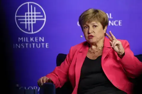 مديرة صندوق النقد: نصحنا الصين بتغيير نموذجها الاقتصادي مديرة صندوق النقد: نصحنا الصين بتغيير نموذجها الاقتصادي