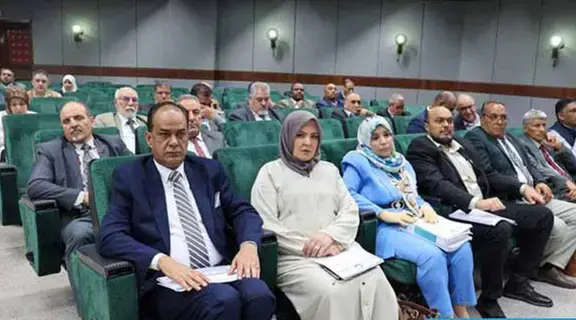 «الرئاسي» الليبي يصعّد ضد البرلمان بشأن إصدار القوانين «الرئاسي» الليبي يصعّد ضد البرلمان بشأن إصدار القوانين