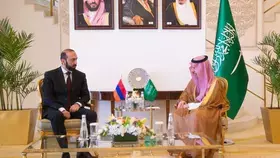 وزير الخارجية ونظيره الأرميني يناقشان العلاقات الثنائية