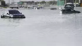 عاصفة مطرية أغرقت مطار دبي ومسؤول ينفي الاستمطار