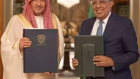 مذكرتا تفاهم مع كولومبيا