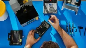 Apple تصلح هواتفها بمكونات قديمة