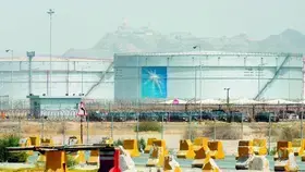 السعودية تخفض سعر الخام العربي الخفيف لآسيا في فبراير