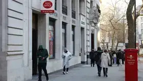 بريطانيا.. سوناك يتعهد تعويض مديري مكاتب بريدية سابقين أدينوا خطأً بالسرقة