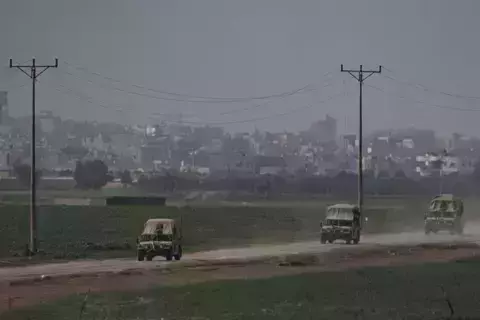 بلينكن يتطلع إلى إعادة بناء غزة والاحتلال يرفض وقف القصف بلينكن يتطلع إلى إعادة بناء غزة والاحتلال يرفض وقف القصف