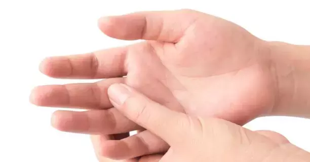 علامات في أصابع اليد تكشف عن اضطرابات نفسية علامات في أصابع اليد تكشف عن اضطرابات نفسية
