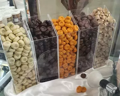 استخلاص عطور
من تمور الأحساء استخلاص عطور
من تمور الأحساء