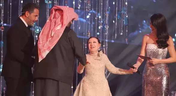 عادل إمام ونجاة الصغيرة أبرز مفاجآت حفل Joy Awards 2024 عادل إمام ونجاة الصغيرة أبرز مفاجآت حفل Joy Awards 2024