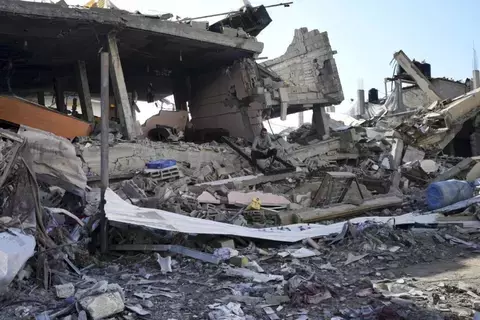 غزة بين ارتفاع القتلى وانخفاض المساعدات ورفض وقف النار غزة بين ارتفاع القتلى وانخفاض المساعدات ورفض وقف النار