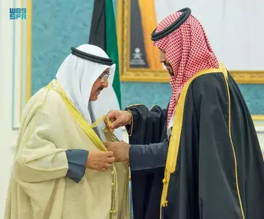 ولي العهد يجري مباحثات مع أمير الكويت ولي العهد يجري مباحثات مع أمير الكويت