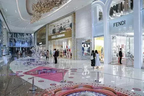 ديور وغوتشي تتصدران العلامات التجارية عند محبي الرفاهية من السعوديين والإماراتيين ديور وغوتشي تتصدران العلامات التجارية عند محبي الرفاهية من السعوديين والإماراتيين