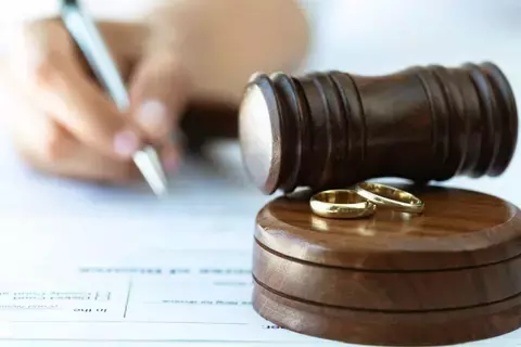 الحكم بطلاق سيدة زوجها لا يستحم الحكم بطلاق سيدة زوجها لا يستحم