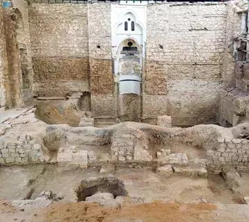 25 ألف مادة أثرية من عصر الخلفاء 25 ألف مادة أثرية من عصر الخلفاء