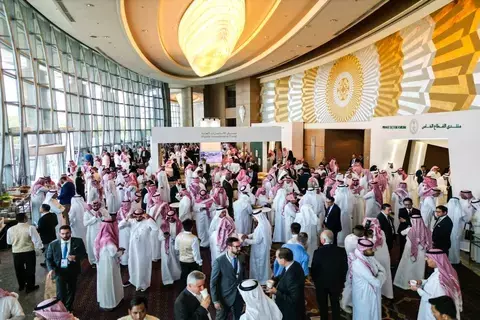 صندوق الاستثمارات العامة يطلق فرصا جديدة للشركات المحلية صندوق الاستثمارات العامة يطلق فرصا جديدة للشركات المحلية