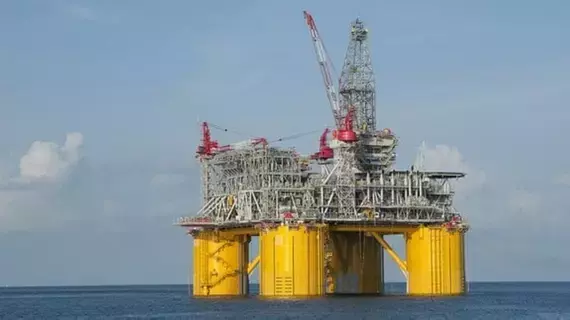 الوقود الأحفوري
يقلل من أرباح BP البريطانية الوقود الأحفوري
يقلل من أرباح BP البريطانية