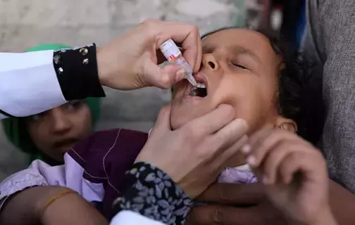 عنجهية الحوثي ضد اللقاحات ترفع حالات شلل الأطفال عنجهية الحوثي ضد اللقاحات ترفع حالات شلل الأطفال