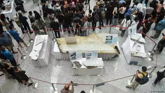 قصة الطائرة الماليزية المفقودة تطفو إلى السطح مجددا قصة الطائرة الماليزية المفقودة تطفو إلى السطح مجددا