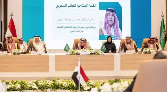 وزير التجارة يؤكد حرص المملكة على تعزيز العلاقات التجارية مع مصر وزير التجارة يؤكد حرص المملكة على تعزيز العلاقات التجارية مع مصر