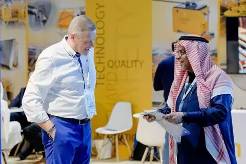 المعرض السعودي للافتات يفتتح أبوابه اليوم المعرض السعودي للافتات يفتتح أبوابه اليوم