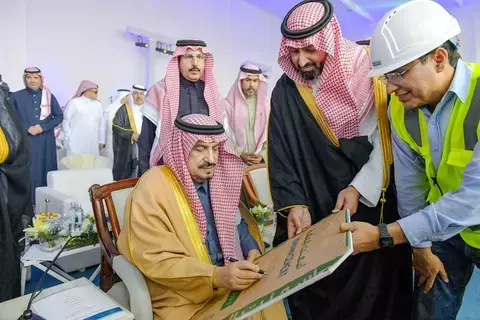 أمير الرياض يرعى حفل تدشين مصنع شركة أسمنت اليمامة الجديد أمير الرياض يرعى حفل تدشين مصنع شركة أسمنت اليمامة الجديد
