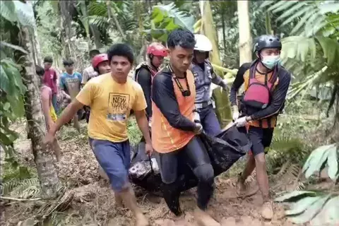 19 قتيلا حصيلة فيضانات سومطرة الإندونيسية 19 قتيلا حصيلة فيضانات سومطرة الإندونيسية
