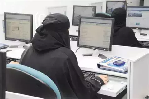 45 % زيادة بالعاملين في قطاع التجزئة وإصلاح المركبات - 45 % زيادة بالعاملين في قطاع التجزئة وإصلاح المركبات -