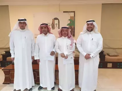 قلة الساردين مقارنة بكثرة الشعراء في الأحساء قلة الساردين مقارنة بكثرة الشعراء في الأحساء
