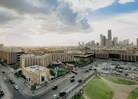 مستشفيات وعيادات دله تواصل العمل خلال أيام عيد الفطر المبارك من أجل راحتكم مستشفيات وعيادات دله تواصل العمل خلال أيام عيد الفطر المبارك من أجل راحتكم