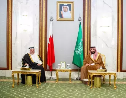 ولي العهد يبحث مع نظيره البحريني العلاقات الثنائية وفرص التعاون ولي العهد يبحث مع نظيره البحريني العلاقات الثنائية وفرص التعاون