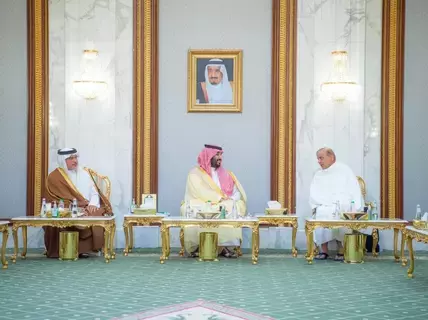 ولي العهد يستقبل رئيس الوزراء الباكستاني ولي العهد يستقبل رئيس الوزراء الباكستاني