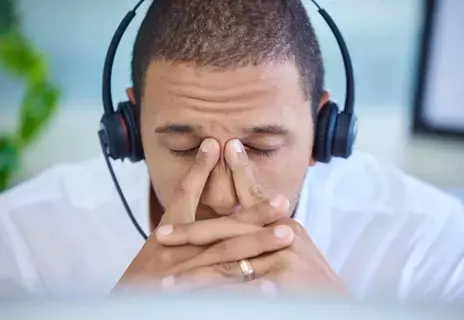 الاستماع للأغاني الحزينة يزيد المتعة العاطفية الاستماع للأغاني الحزينة يزيد المتعة العاطفية