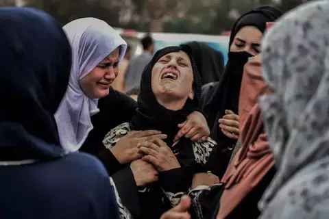 تقرير: إسرائيل قتلت أكثر من 10 آلاف امرأة في غزة تقرير: إسرائيل قتلت أكثر من 10 آلاف امرأة في غزة