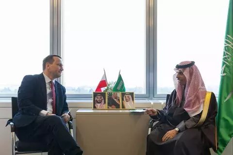 وزير الخارجية يلتقي عددا من نظرائه الأوروبيين وزير الخارجية يلتقي عددا من نظرائه الأوروبيين