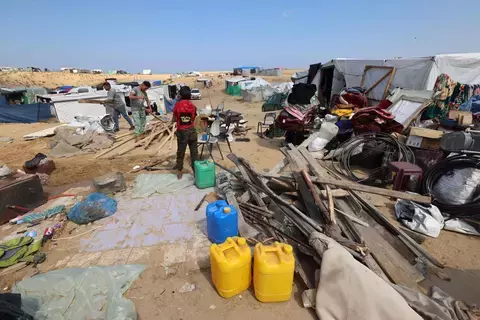 مجلس الأمن يدعو إسرائيل لإدخال المزيد من المساعدات إلى غزة مجلس الأمن يدعو إسرائيل لإدخال المزيد من المساعدات إلى غزة