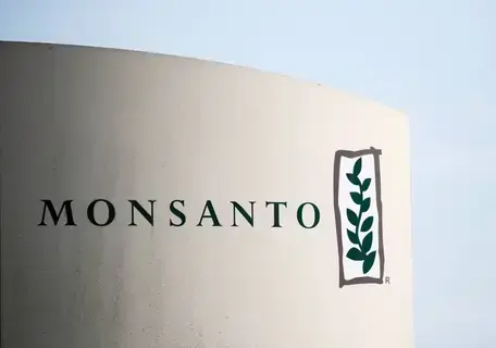القضاء الأمريكي يُغرّم «مونسانتو» 857 مليون دولار بسبب «ملوّثات أبدية» بمنتجاتها القضاء الأمريكي يُغرّم «مونسانتو» 857 مليون دولار بسبب «ملوّثات أبدية» بمنتجاتها