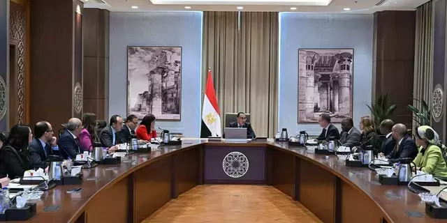 مصر و«التمويل الدولية» تبحثان ضم قطاعات جديدة لبرنامج الطروحات الحكومية مصر و«التمويل الدولية» تبحثان ضم قطاعات جديدة لبرنامج الطروحات الحكومية