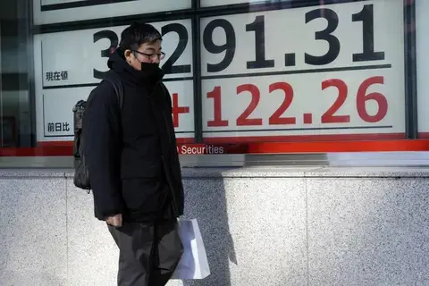 نيكاي الياباني يرتفع وسط توقعات خفض أسعار الفائدة بأمريكا