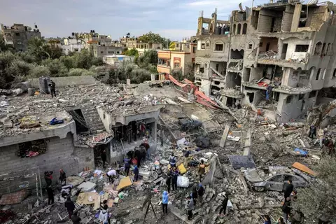مجازر إسرائيلية في غزة.. وكارثة صحية على الأبواب مجازر إسرائيلية في غزة.. وكارثة صحية على الأبواب