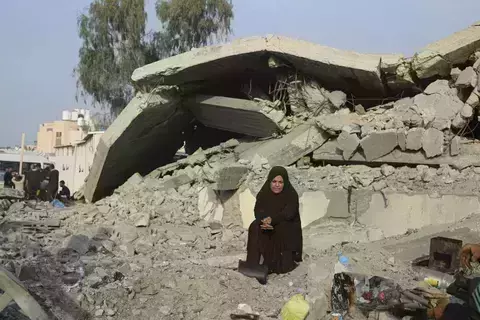 إسرائيل تدك وسط غزة ومقتل العشرات ولا مؤشرات عن هدنة قريبة إسرائيل تدك وسط غزة ومقتل العشرات ولا مؤشرات عن هدنة قريبة