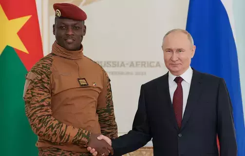 روسيا تعيد افتتاح سفارتها المغلقة منذ 3 عقود في بوركينا فاسو روسيا تعيد افتتاح سفارتها المغلقة منذ 3 عقود في بوركينا فاسو