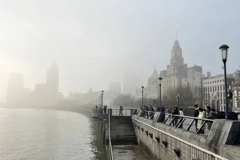 الضباب يربك النقل الجوي في الصين عشية عطلة العام الجديد الضباب يربك النقل الجوي في الصين عشية عطلة العام الجديد