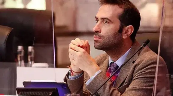 تعيين كارلوس كويربو وزيراً للاقتصاد في إسبانيا خلفاً لناديا كالفينيو تعيين كارلوس كويربو وزيراً للاقتصاد في إسبانيا خلفاً لناديا كالفينيو