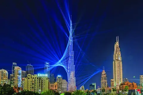 إشغال كامل لفنادق الواجهات البحرية والمطلة على برج خليفة إشغال كامل لفنادق الواجهات البحرية والمطلة على برج خليفة