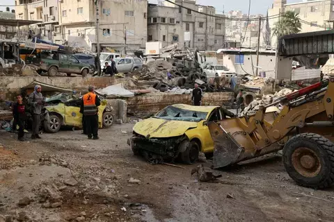 تصعيد إسرائيلي بالضفة والجيش يقتحم طولكرم ومخيمها تصعيد إسرائيلي بالضفة والجيش يقتحم طولكرم ومخيمها