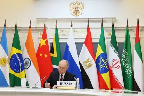 بينها الإمارات.. روسيا تبدأ رئاستها لـ«بريكس» بانضمام 3 دول عربية بينها الإمارات.. روسيا تبدأ رئاستها لـ«بريكس» بانضمام 3 دول عربية