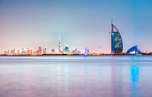 دبي فتية ديمغرافياً.. تستقطب 105 آلاف حالم جديد خلال 2023 دبي فتية ديمغرافياً.. تستقطب 105 آلاف حالم جديد خلال 2023